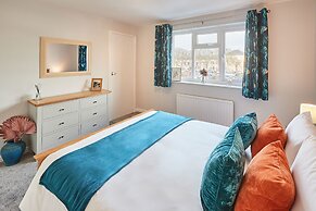 Host Stay Station Cottage