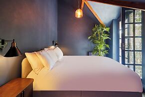 Host Stay Tripps Mews