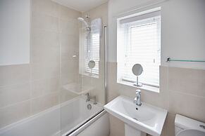 Host Stay Garden Cottage