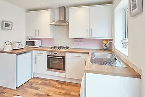 Host Stay Garden Cottage