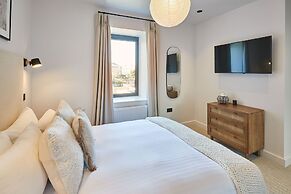 Host Stay Taylor Street