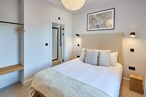 Host Stay Taylor Street