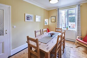 Host Stay High Street