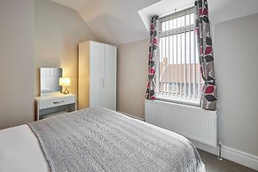 Host Stay Leaf Cottage
