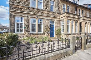 Host Stay Roslyn House