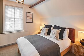 Host Stay Roslyn House