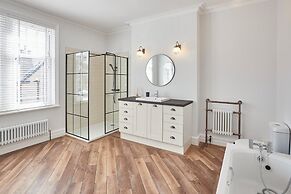 Host Stay Roslyn House