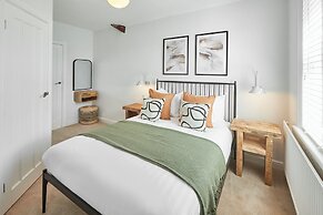 Host Stay Roslyn House