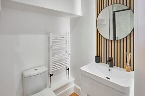 Host Stay Roslyn House