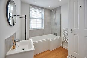 Host Stay Roslyn House