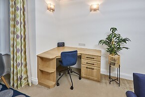 Host Stay Thamesview