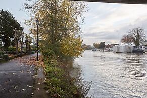 Host Stay Thamesview