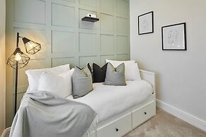 Host Stay The Retreat