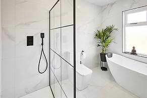 Host Stay The Retreat