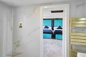 Host Stay The Retreat