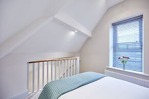 Host Stay Ramblers Retreat