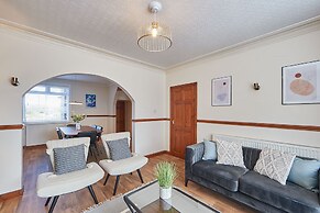 Host Stay Blue Sky Cottage