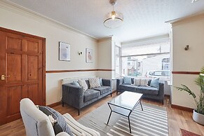 Host Stay Blue Sky Cottage