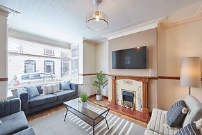 Host Stay Blue Sky Cottage