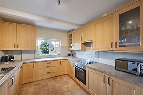 Host Stay Blue Sky Cottage