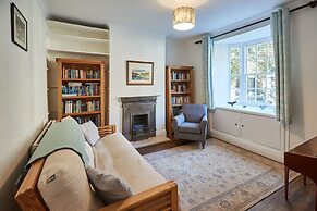 Host Stay Hall Garth