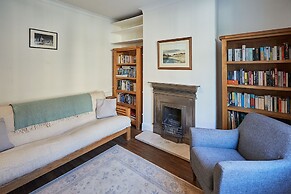 Host Stay Hall Garth