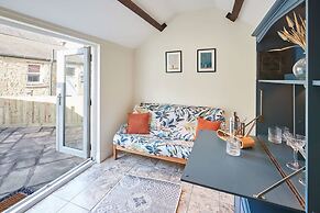 Host Stay Rose Cottage