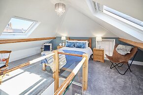 Host Stay Mumbles Cottage