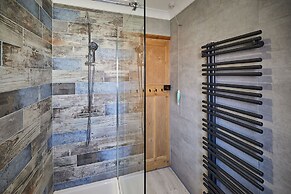 Host Stay Mumbles Cottage