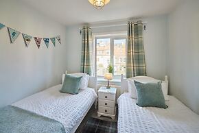 Host Stay Mumbles Cottage