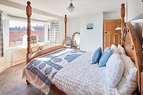 Host Stay Mumbles Cottage