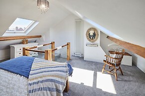 Host Stay Mumbles Cottage