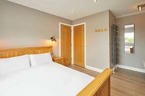 Host Stay The Old Jail Barber s Shop