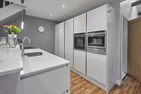 Host Stay The Old Jail Barber s Shop