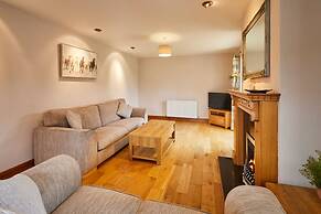 Host Stay Dove Cottage