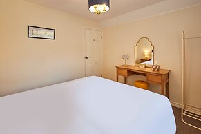 Host Stay Pearl Street