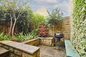 Host Stay River View Cottage