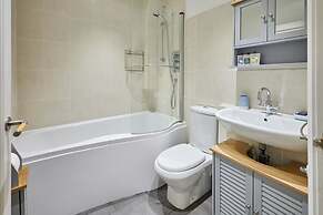 Host Stay River View Cottage