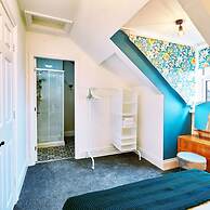 Host Stay North Parade Apartment