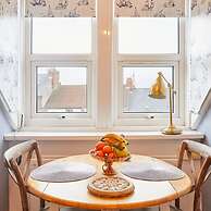 Host Stay North Parade Apartment