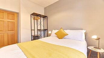 Host Stay Inness House