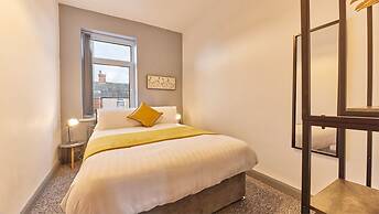 Host Stay Inness House