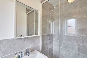 Host Stay Cayton Bay Cottage