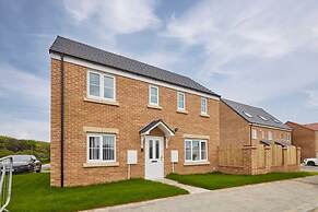 Host Stay Cayton Bay Cottage