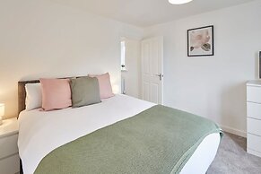 Host Stay Cayton Bay Cottage