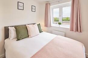 Host Stay Cayton Bay Cottage