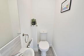 Host Stay Cayton Bay Cottage