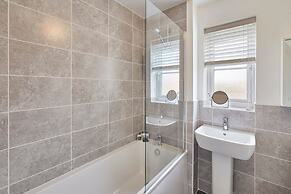 Host Stay Cayton Bay Cottage