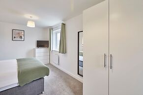 Host Stay Cayton Bay Cottage