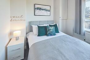 Host Stay Armitage Road